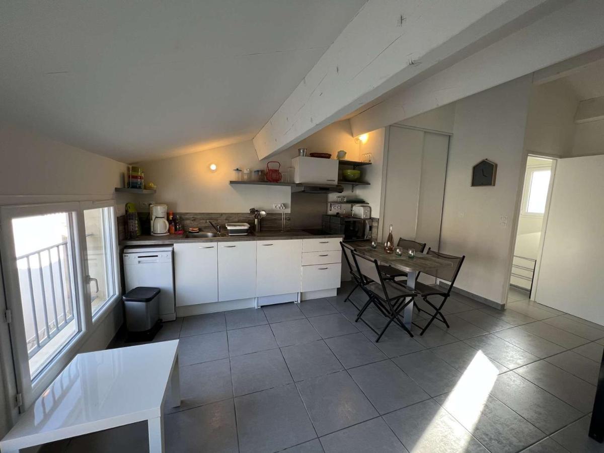 Centre-ville A 150m De La Plage, 4 Pers., Mezzanine, Cuisine Equipee, Proche Commerces - Fr-1-701-51 Appartement